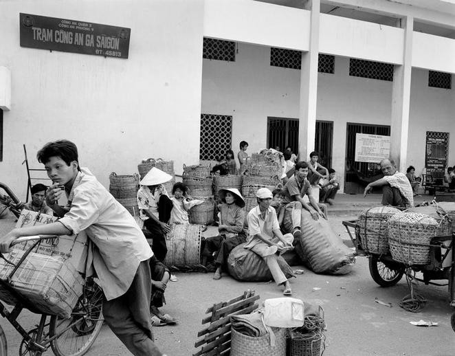 Vietnamese life in the 1990s - ảnh 10