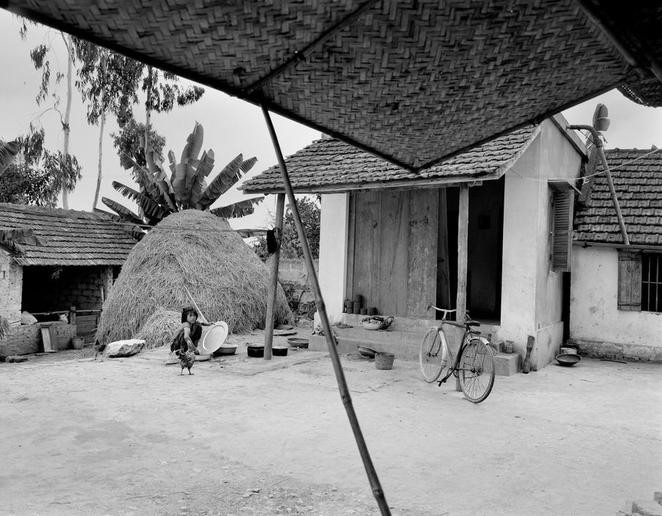 Vietnamese life in the 1990s - ảnh 35