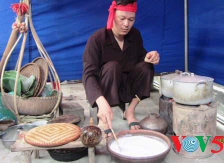 Thanh Tri village holds steamed rice pancake making contest - ảnh 10