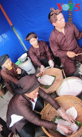 Thanh Tri village holds steamed rice pancake making contest - ảnh 17