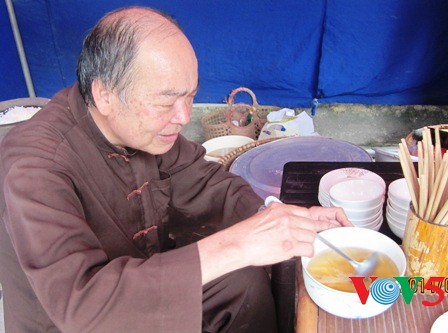 Thanh Tri village holds steamed rice pancake making contest - ảnh 18