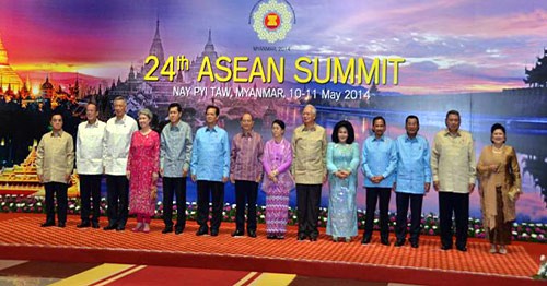 Prime Minister Nguyen Tan Dung attends ASEAN Summit in Myanmar - ảnh 1