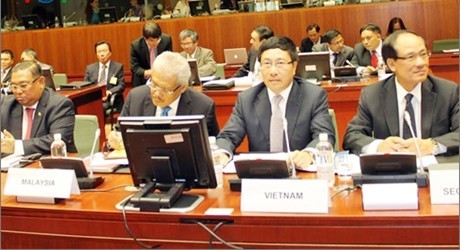 ASEAN-EU Foreign Ministers strongly criticize the MH17 downing - ảnh 1