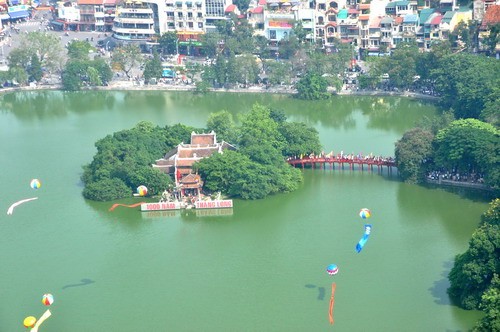 Sword Lake- heart of Hanoi - ảnh 3