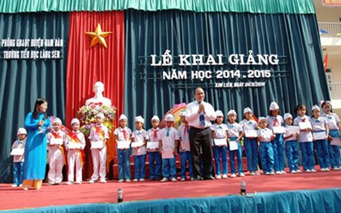 Deputy Prime Minister Nguyen Xuan Phuc pays a working visit to Nghe An - ảnh 1