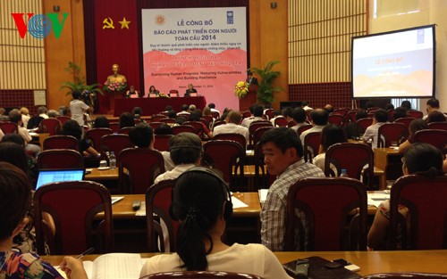 Global Human Development Report 2014 introduced in Hanoi - ảnh 1