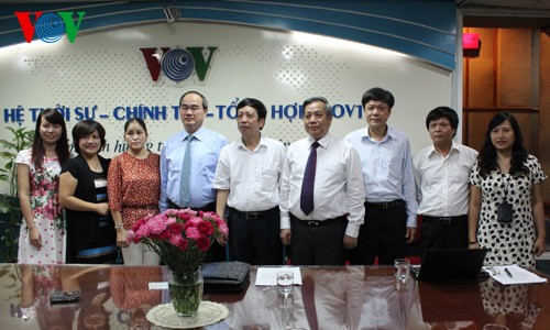 VFF President talks about the strength of Vietnamese intellects    - ảnh 3