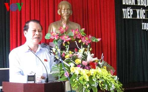 Deputy PM Vu Van Ninh meets voters in Nam Dinh - ảnh 1