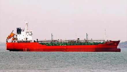 Oil tanker Sunrise 689 arrives in Ba Ria – Vung Tau - ảnh 1