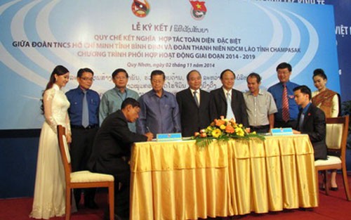 Vietnam, Laos enhance cooperation between localities  - ảnh 1