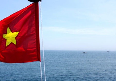 Vietnam, China discuss issues over waters off Tonkin Gulf - ảnh 1