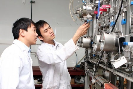 Scientific and technological restructuring: key task in 2015 - ảnh 1