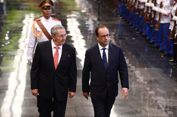 French President calls for end to US embargo on Cuba - ảnh 1