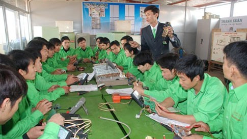 Australia helps Viet Nam promote vocational training - ảnh 1