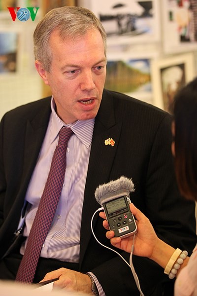 US Ambassador to Vietnam: nothing impossible in Vietnamese US relations - ảnh 1