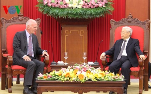 Vietnam prioritizes promoting relations with the EU - ảnh 1