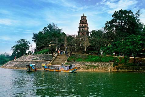 Hue pagoda typifies Hue architecture  - ảnh 1