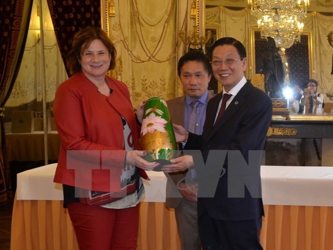 Hanoi, Swiss cities solidify connections - ảnh 1