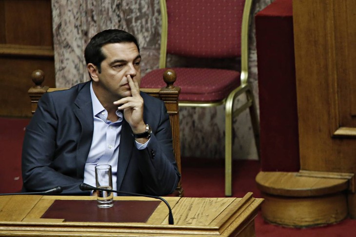 Greece Approves First Austerity Bill - ảnh 1