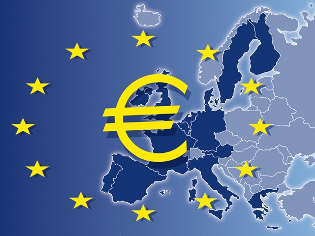 Eurozone economy slows in third quarter - ảnh 1