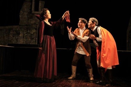 Shakespeare’s Hamlet on Vietnamese stage - ảnh 1