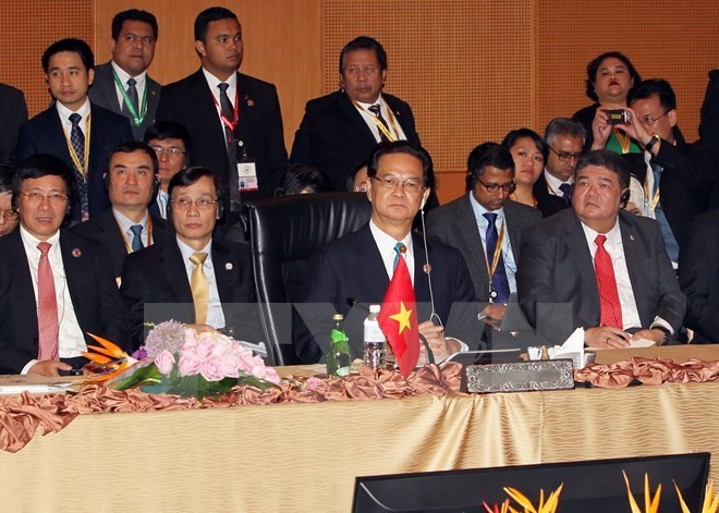 Vietnam contributes to the 27th ASEAN Summit and related meetings - ảnh 1