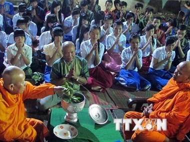 Khmer people's Ok Om Bok festival celebrated in Tra Vinh - ảnh 1