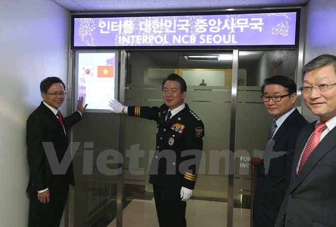 Vietnamese and South Korean police launch desks for liaisons - ảnh 1