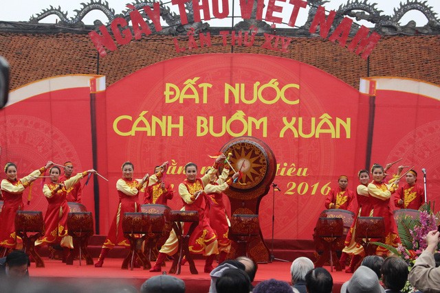 14th Vietnam Poetry Day observed  - ảnh 1