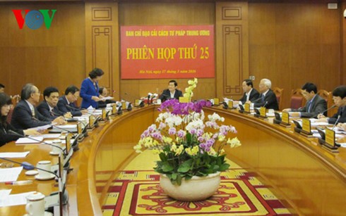 The President chairs the 25th session of the Central Steering Committee on Judicial Reform - ảnh 1