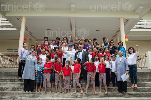 UNICEF Goodwill Ambassador Katy Perry meets children facing immense challenges in Viet Nam - ảnh 7