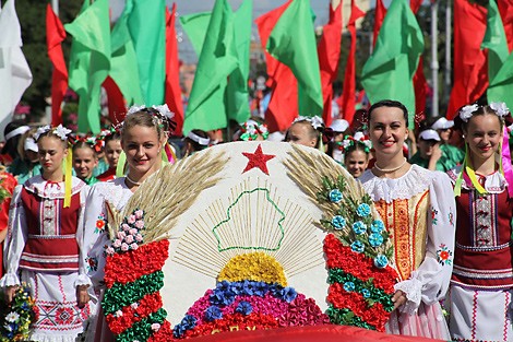 Congratulations for Belarus Independence Day - ảnh 1