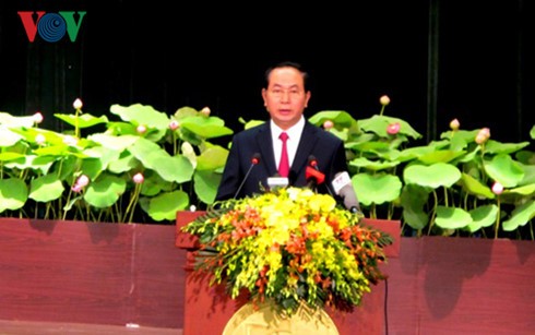 President Tran Dai Quang presents decisions on ambassador appointment - ảnh 1