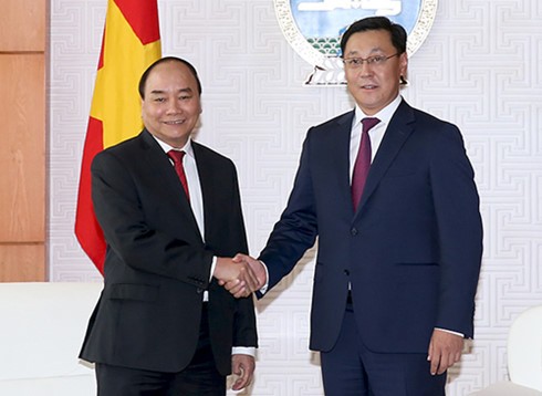 Vietnam, Mongolia hold talks - ảnh 1