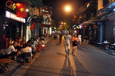 Pedestrian-only area to explore Hanoi - ảnh 2