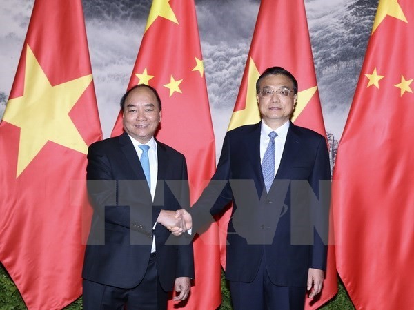 Prime Minister Nguyen Xuan Phuc: continuously promoting Vietnam-China relations - ảnh 1
