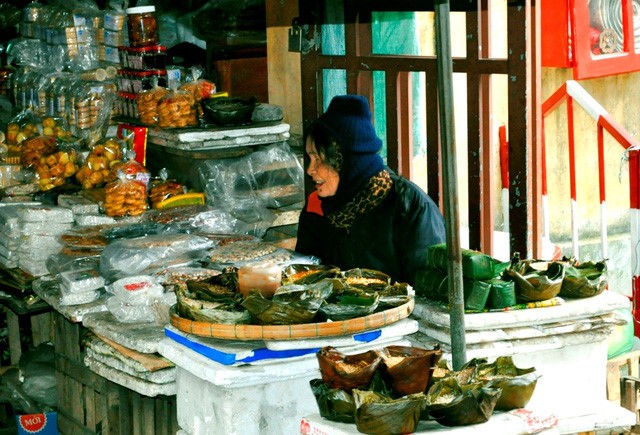 Discovering Hoi An food paradise market - ảnh 12
