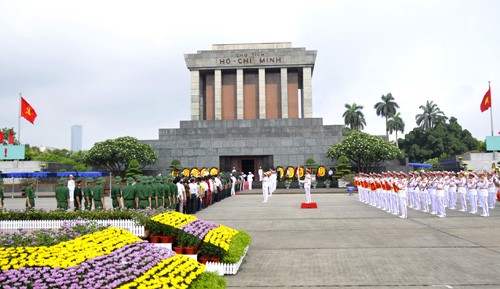 Ho Chi Minh Mausoleum reopens on Dec. 6 - ảnh 1