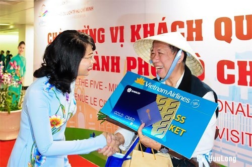 Ho Chi Minh City receives 5 millionth foreign visitor - ảnh 1