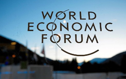 Prime Minister Nguyen Xuan Phuc attends World Economic Forum - ảnh 1