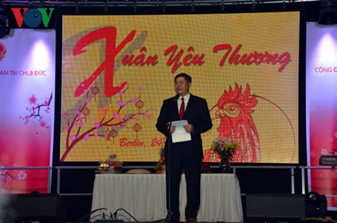 Vietnamese in Germany celebrate the Lunar New Year - ảnh 1