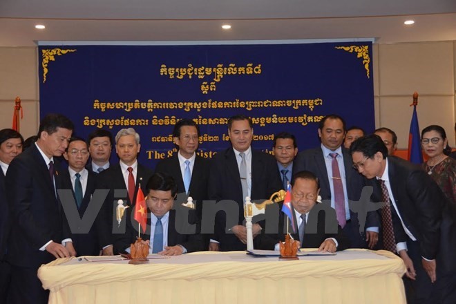 Vietnam, Cambodia boost bilateral cooperation - ảnh 1