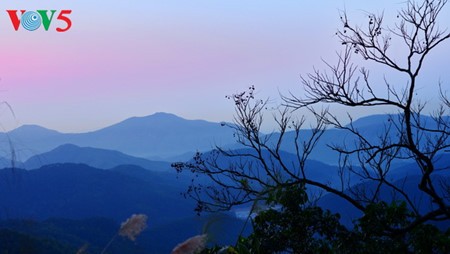 Yen Tu Mountain, a sacred and peaceful Buddhist sanctuary - ảnh 19