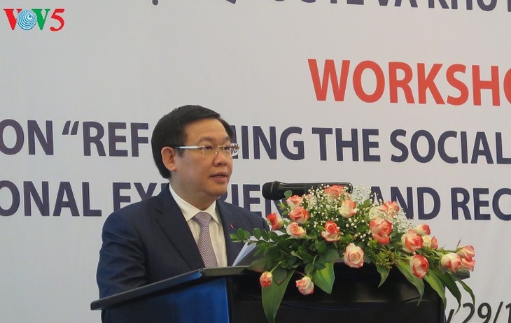 Social insurance policy needs to be revised: Deputy PM - ảnh 1