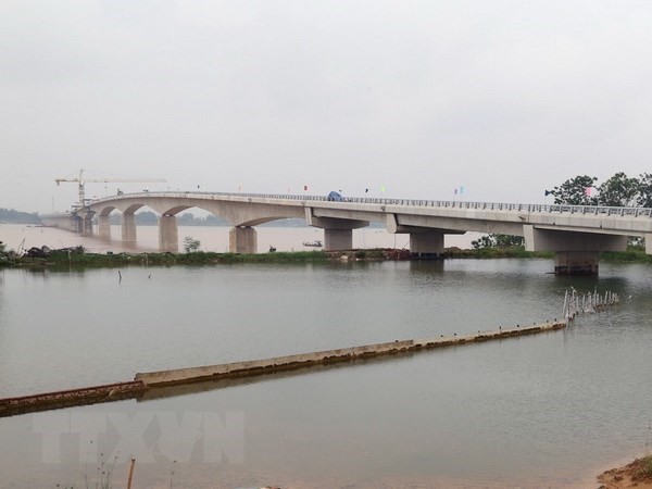 Viet Tri-Ba Vi Bridge across Red River to open for trial run on July 31  - ảnh 1