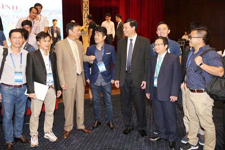100 scientists recommend solutions for Quang Ninh catching up with Industry 4.0 - ảnh 1
