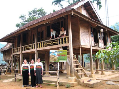 Thai stilt house culture  - ảnh 2