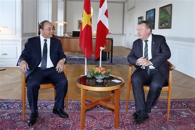 PM Nguyen Xuan Phuc concludes EU trip  - ảnh 1