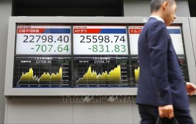 Asian stocks shrink - ảnh 1