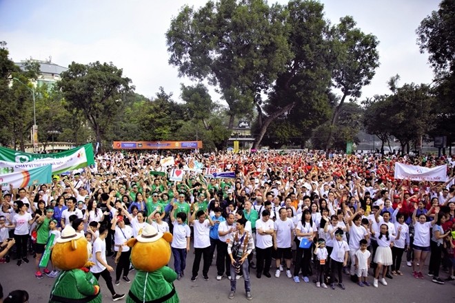 Thousands join Hanoi Run for Children 2018 - ảnh 2
